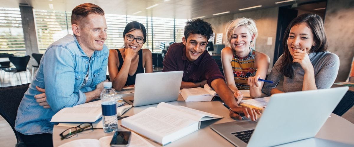 mejores carreras universitarias para el futuro